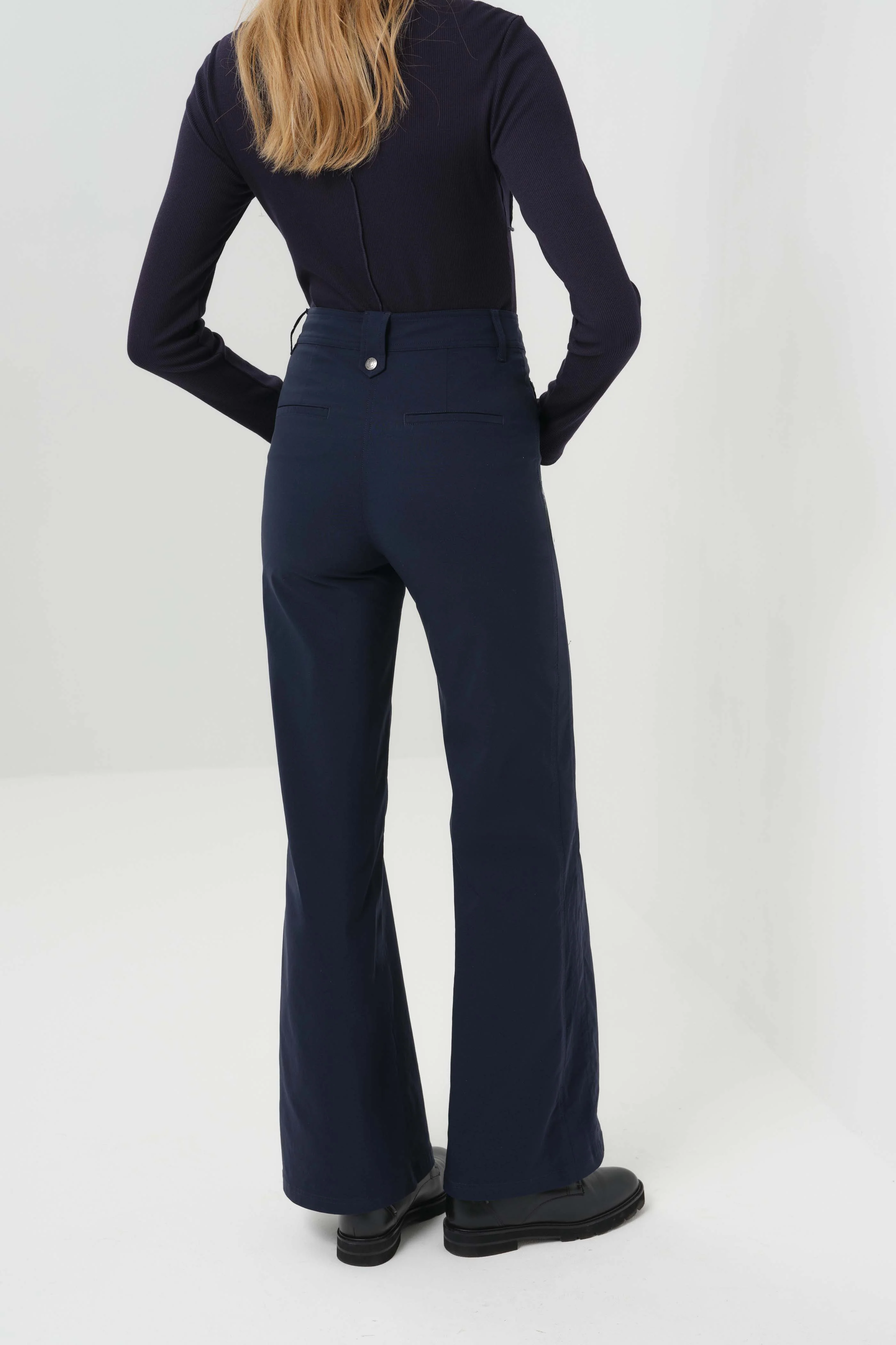 Harley Midweight Travel Wide Leg Pant - Image 3