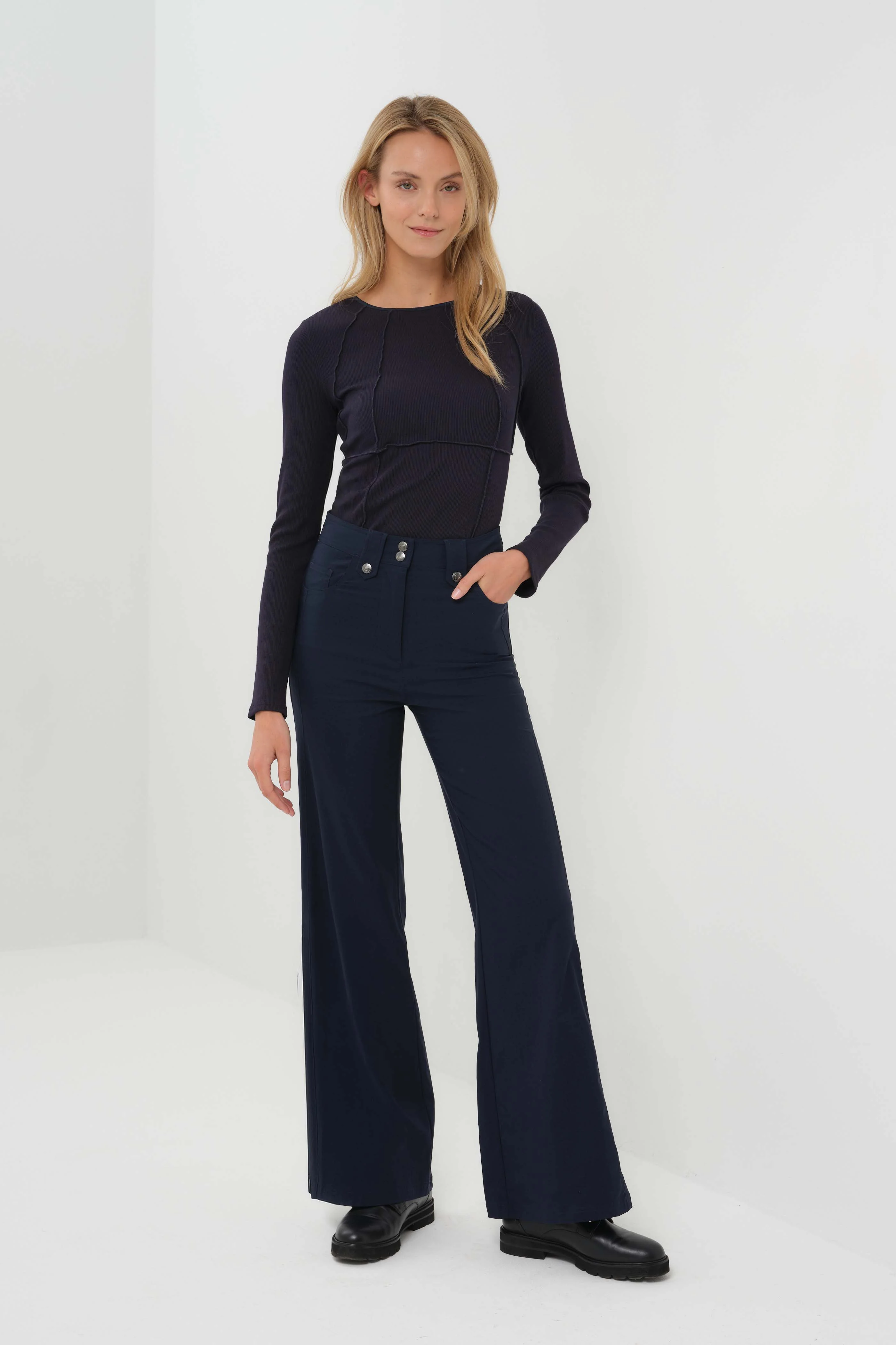 Harley Midweight Travel Wide Leg Pant - Image 4